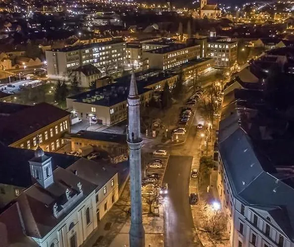 Oazis Lägenhet Eger